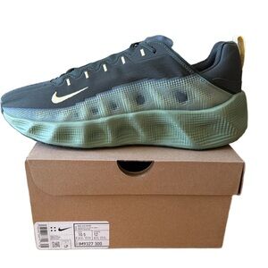 Nike AVA ROVER Men's Olive and Yellow Sneakers size 10.5 *NEW*